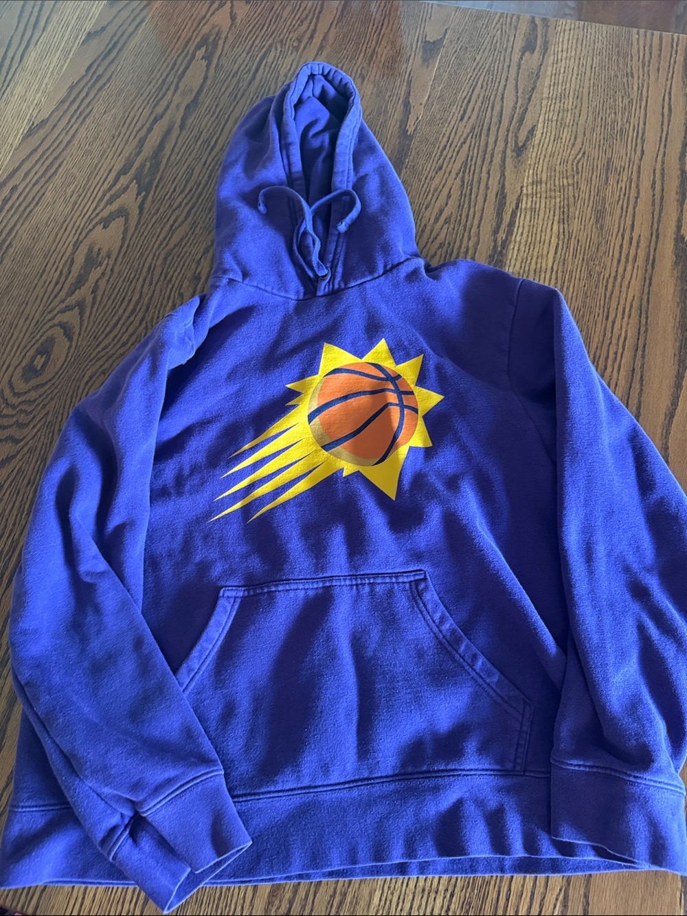Fanatics Purple Pullover Hoodie with Phoenix Suns Logo Booker large